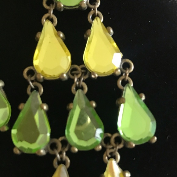 Chandelier earrings. - Picture 3 of 3